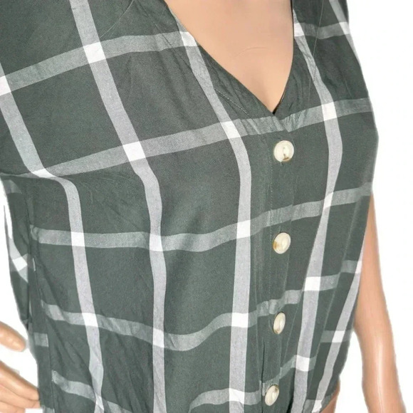 Universal Thread Sage Plaid Blouse Top Button Up Tie Hem Size Womens Small - Picture 6 of 11